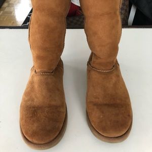 Tall Chestnut Uggs size 7